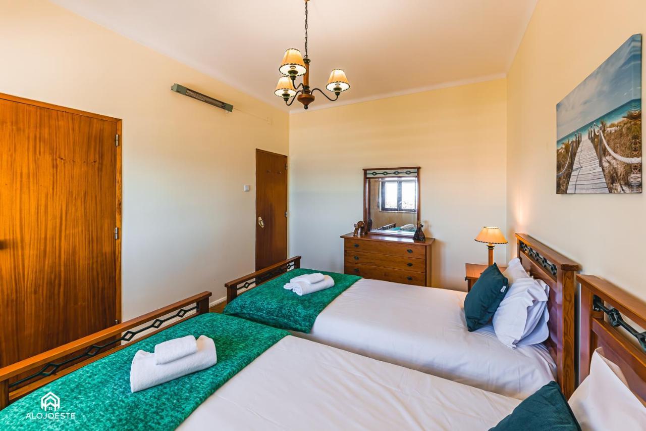 Casa A Beira Mar - Countryhouse With Ocean View Sao Pedro da Cadeira Exterior photo