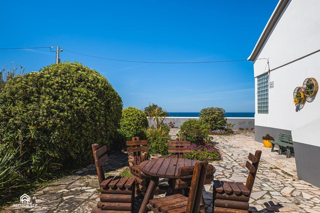 Casa A Beira Mar - Countryhouse With Ocean View Sao Pedro da Cadeira Exterior photo
