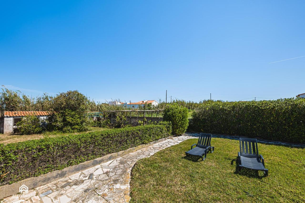 Casa A Beira Mar - Countryhouse With Ocean View Sao Pedro da Cadeira Exterior photo