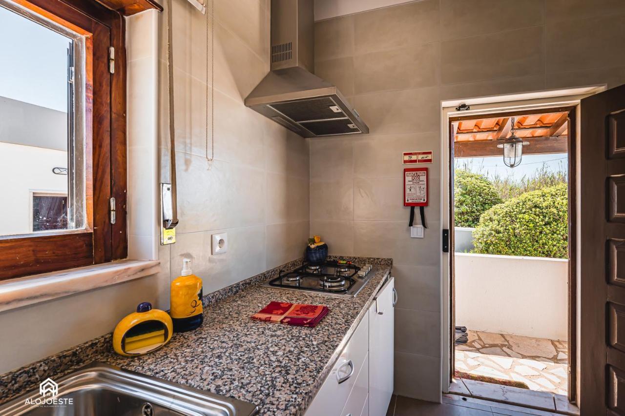 Casa A Beira Mar - Countryhouse With Ocean View Sao Pedro da Cadeira Exterior photo